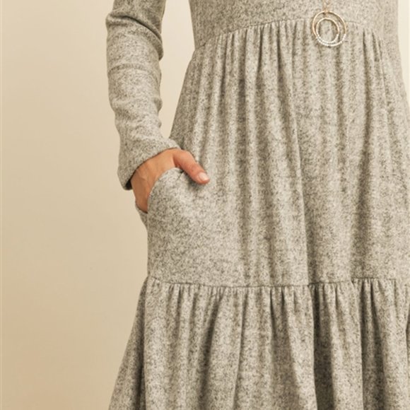 GREY BRUSHED HACCI TIERED POCKET DRESS - Picture 2 of 11